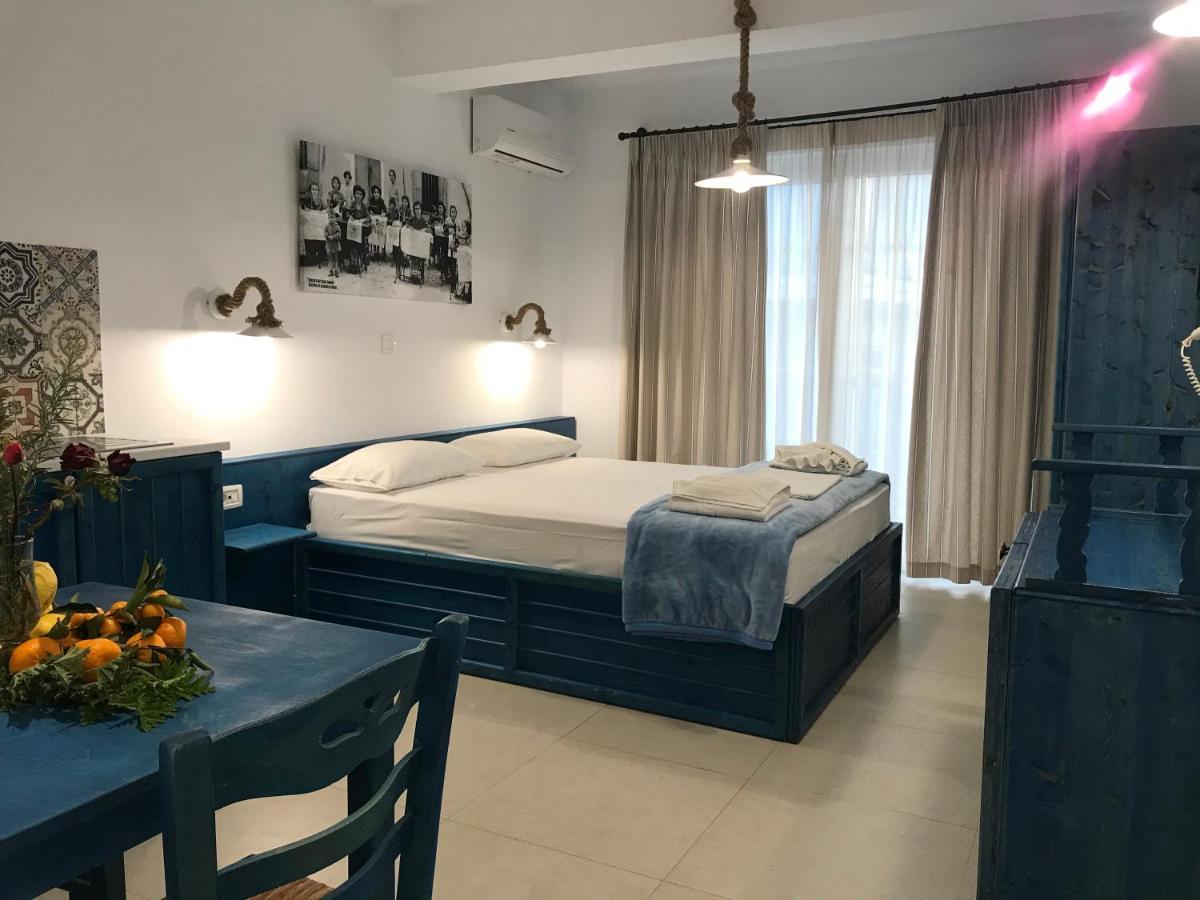 Filoxenia Apartments & Studios Теологос Екстер'єр фото